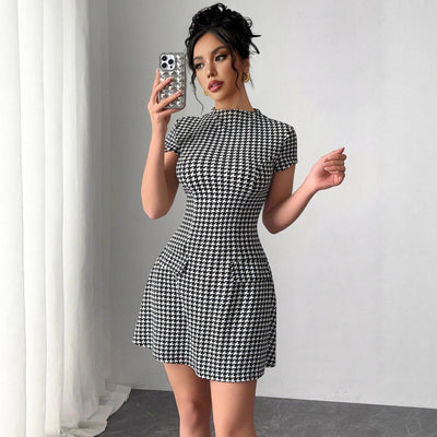 Elegant Houndstooth Dress With Fake Pockets